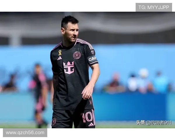 足球明星的平均收入揭秘及其背后的影响因素分析 足球明星的平均收入揭秘及其背后的影响因素分析