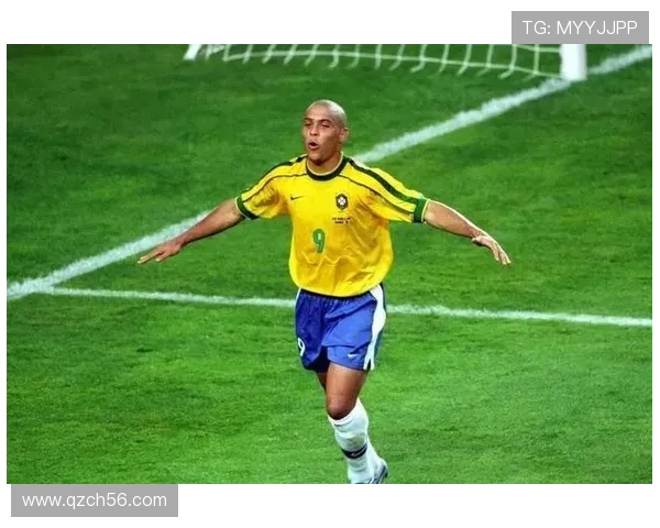 足球明星小罗的真实姓名揭秘及其背后的故事